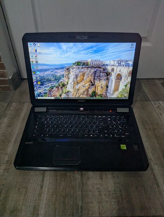 Laptop Gaming MSI  Ms-1763 CPU i7-4810MQ  ram 16 gm ssd video gtx 680M