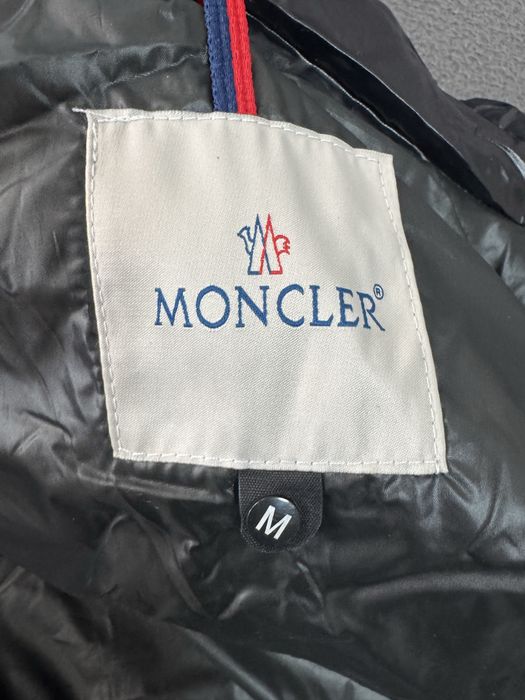 Грейка Moncler чисто нова .