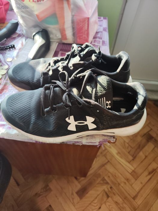 Маратонки Under Armour 47,5