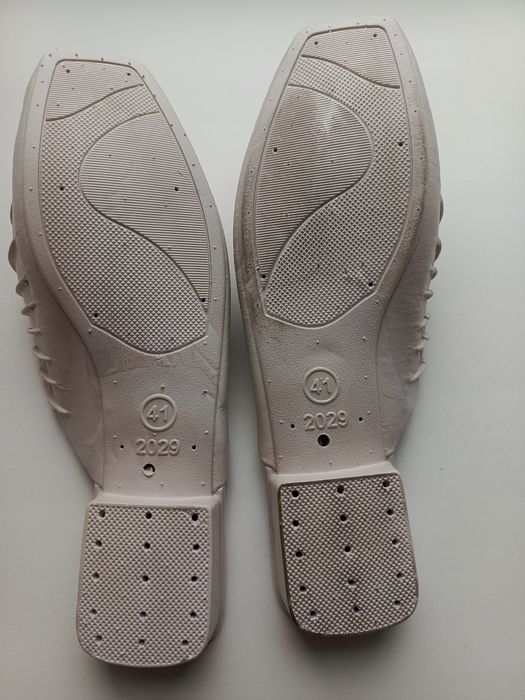 Продам женские лоферы 41