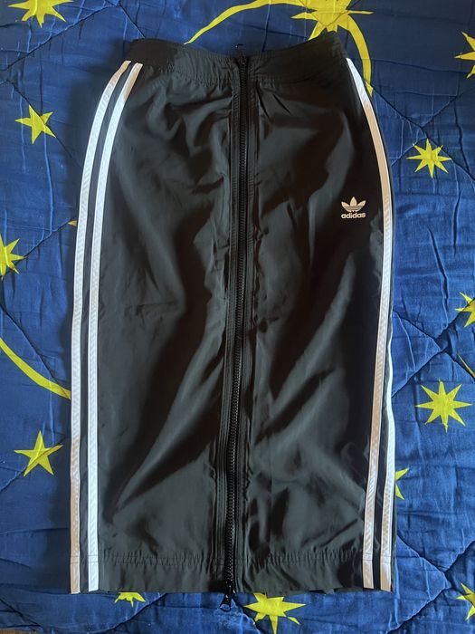 Fusta adidas cu fermoar