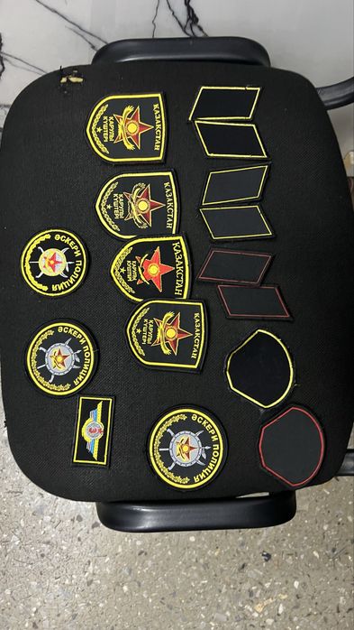 Военный нашивки и значки