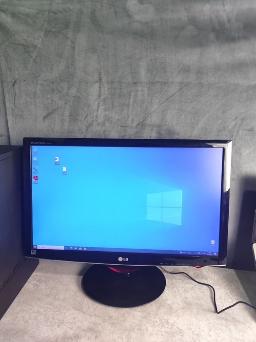 Монитор hdmi и vga подключением