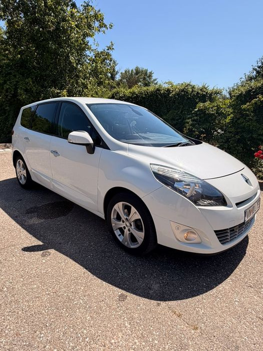 RENAULT Grand Scenic 2011 — imagine 2