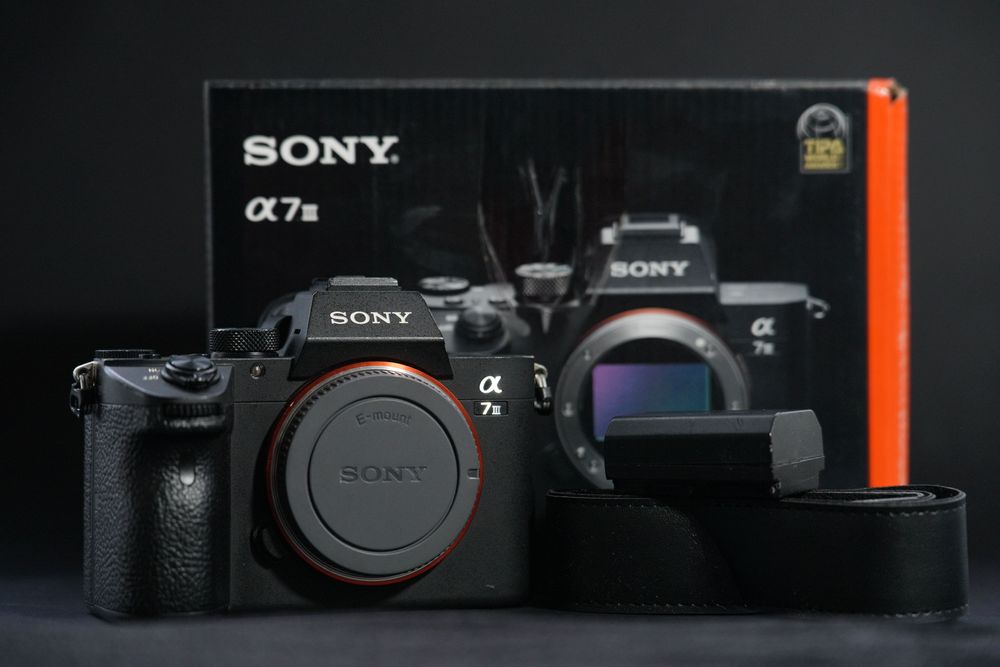 sony a7iii - в гаранция - професионален фотоапарат безогледален FE