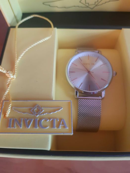 Часовник INVICTA Invincible in detail, дамски