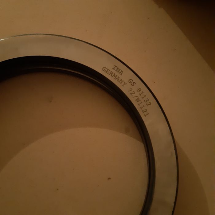 Подшипник ступицы для экскаватора-погрузчика