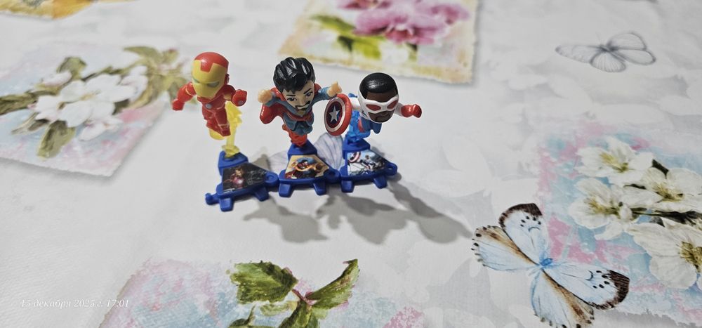 Киндер сюрприз игрушки