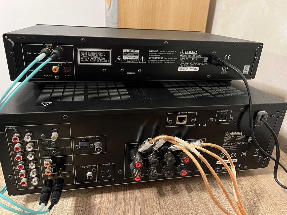Yamaha R N500 reciver si Yamaha CD-S300 disc player