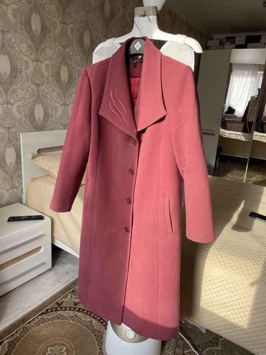 Продам Пальто