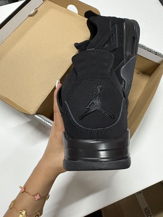 Jordan 4 Retro "Black Cat"