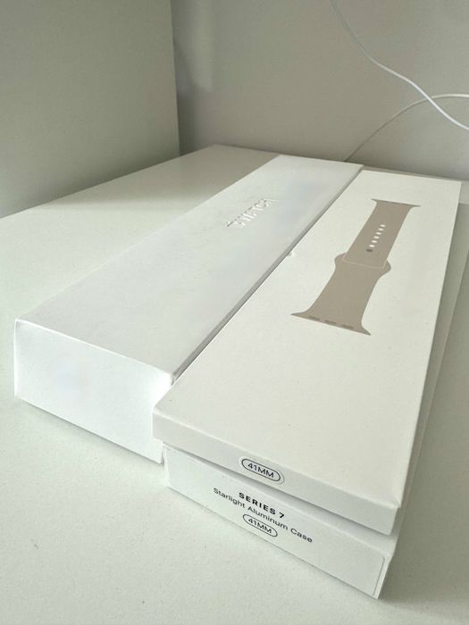 Смарт-часы Apple Watch 7