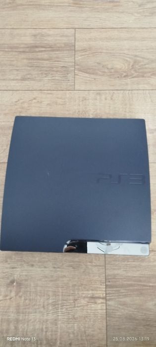 PS3 in stare buna, cu 4 jocuri și o maneta