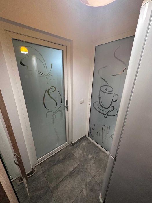 Inchiriez apartament 2 camere, parter, complet utilat, grădină – ideal locuință sau activitate comercială