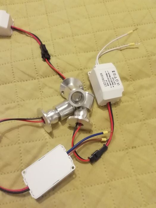 3  mini spoturi led 3w