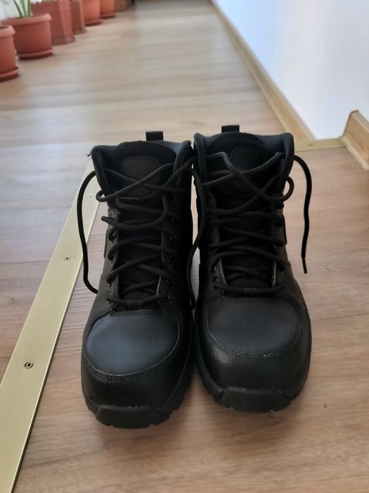 Man Nike Manoa leather boots