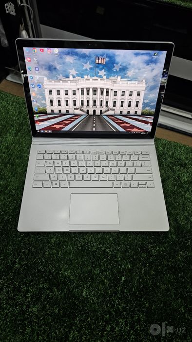 Surface - yengil ixcham jiddiy olib yurushga eng porfessional laptop!
