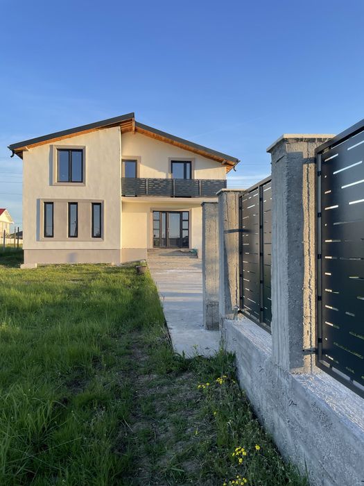 Case de vanzare Piatra Olt