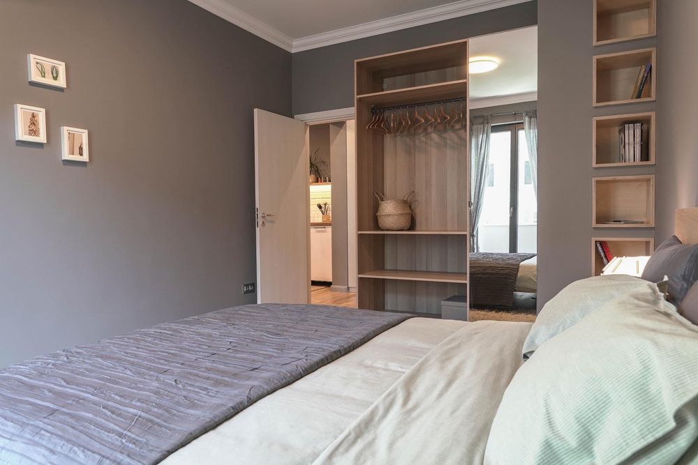 Дава се под наем Тристаен апартамент в София, Център - 78 кв.м за 1500 € - Снимка #10