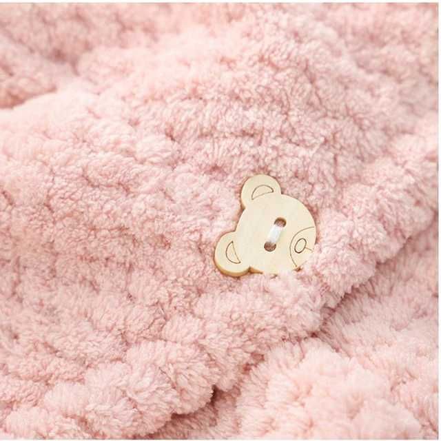 Супер абсорбиращата кърпа за сушене на коса.