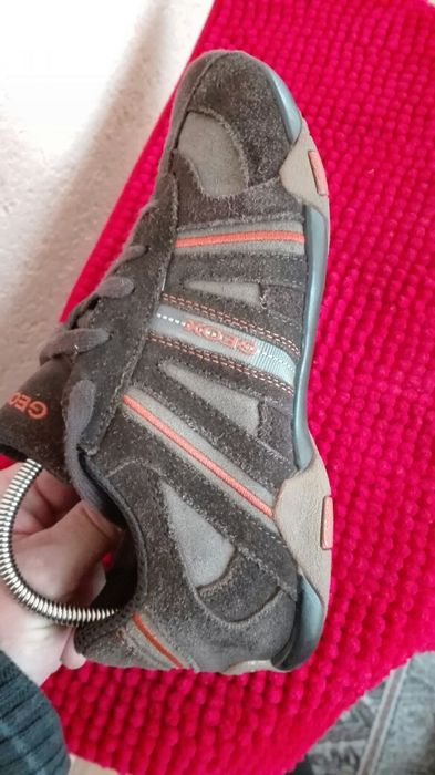 Adidași Geox nr 38 piele întoarsă