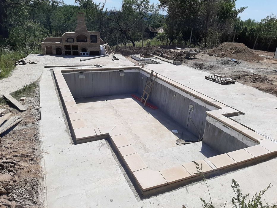contructii piscine,renovari piscine , montaj liner piscine
