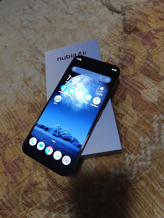 ZTE NUBIA AIR неупотребяван