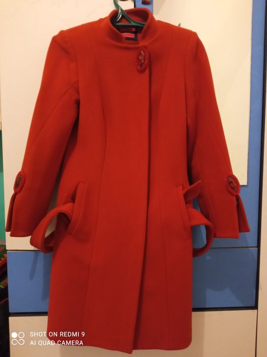 Продам  пальто осеннее