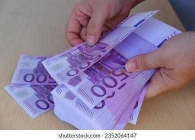 împrumuturi: către întreprinderi mici și mijlocii, agricultură, imobiliare, comerț, industrii,