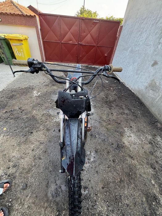 Vând cross 125 cc