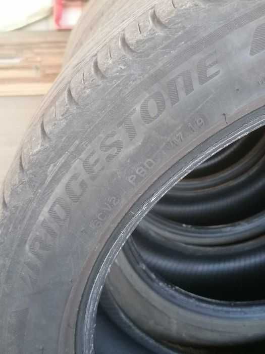 Гуми Bridgestone 4×215/50/R18