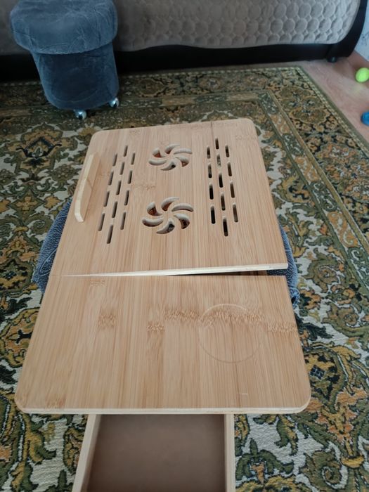 Столик подставка для ноутбука