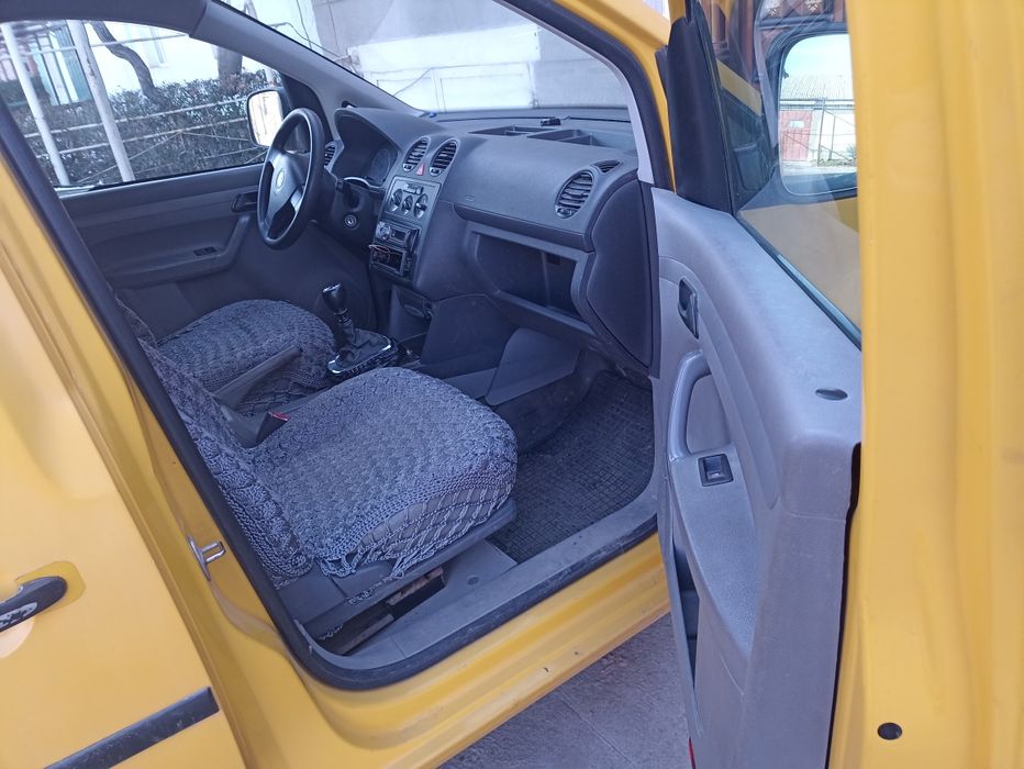 Volkswagen caddy sotiladi