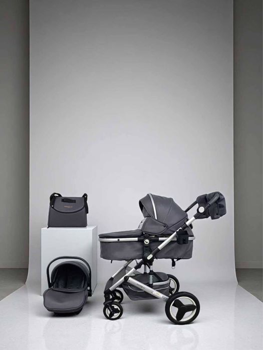 Коляска 3 в 1 новая в каробке