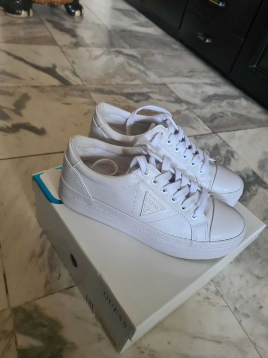 Guess 37 номер сникърси