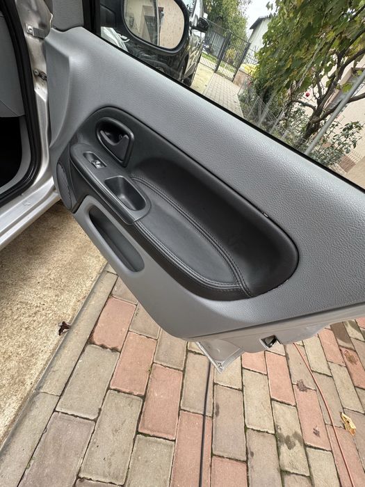 Vand Renault Symbol 2007 – 1.5 dCi (68 CP) gri Unic Proprietar