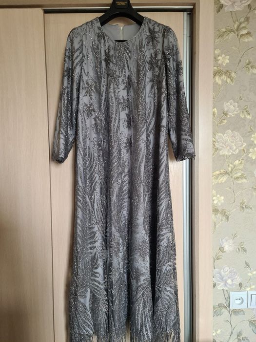 Продается вечернее платье