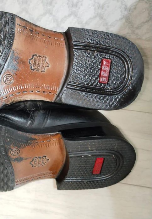 Продам сапоги мужские новые
