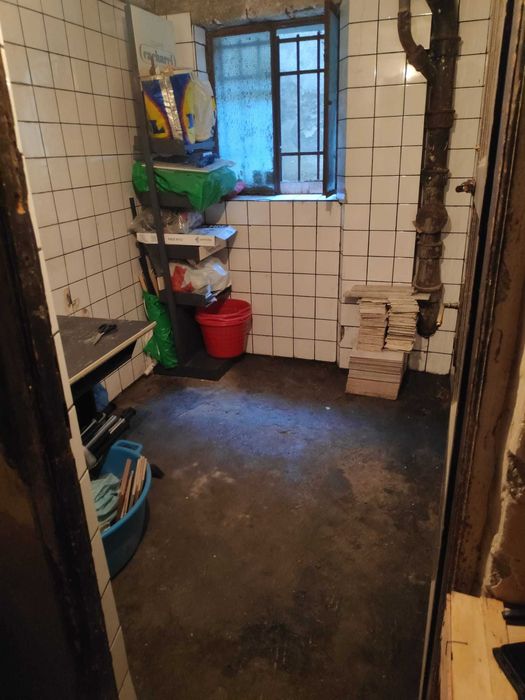 Boxa subsol pentru depozitare, 5m patrati, ultracentral, Str. Batistei, Universitate