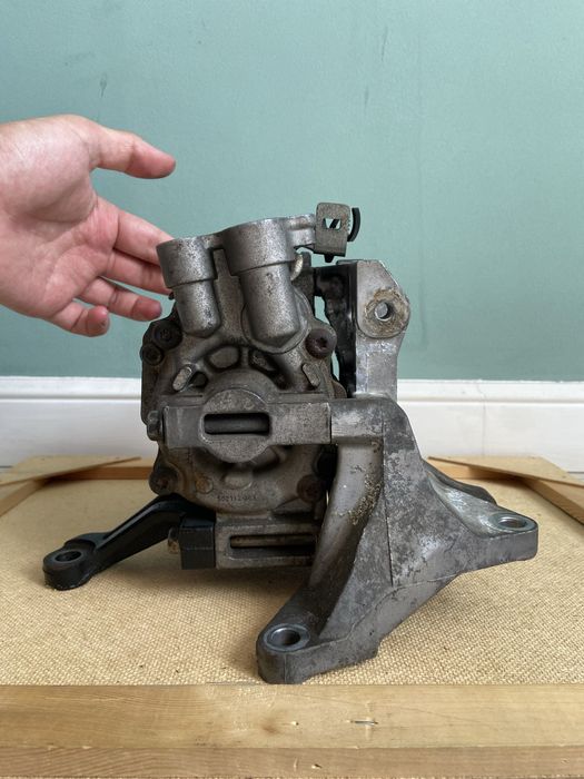 Продается компрессор кондиционера Subaru Forester sg5 2007