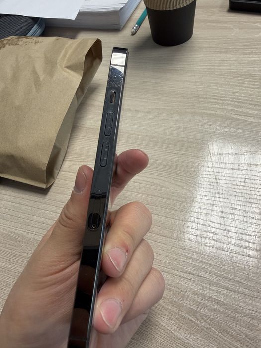 Продам Iphone 13 Pro