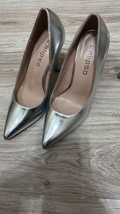 Продам туфли без торга