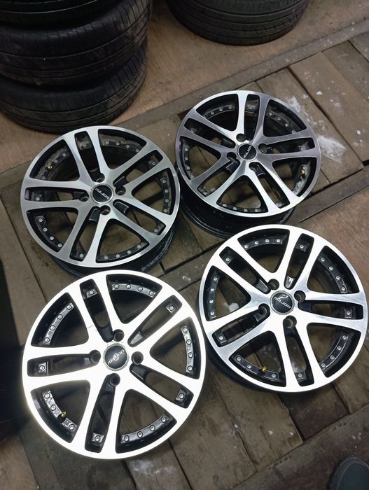 Диски на с резиной на ВАЗ