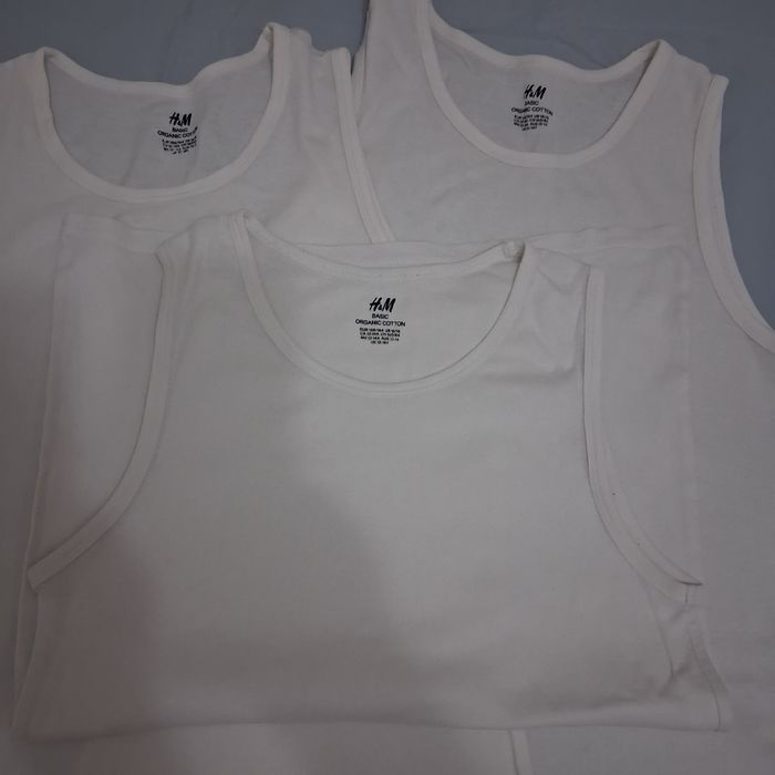 Детски шапки и потници