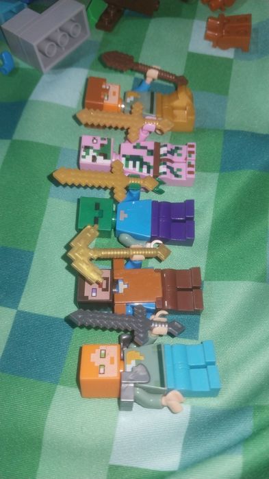 Lego Minecraft, не оригинал