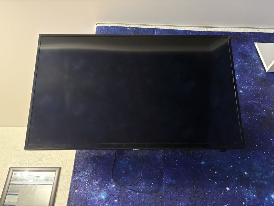 Продам телевизор