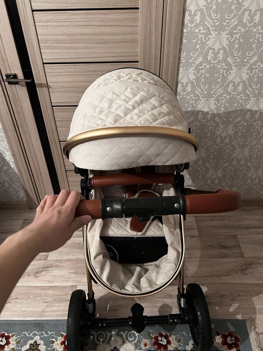 Продам коляску Teknum