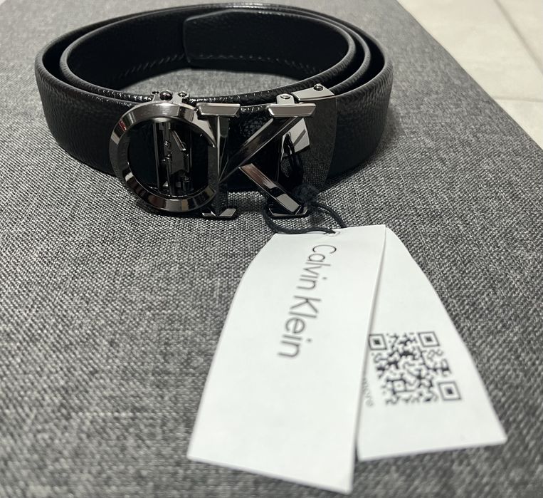 Vând curea Calvin Klein calitate 100%