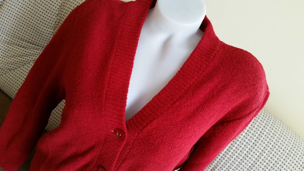 Топли, меки блузи, жилетки- 6 лв