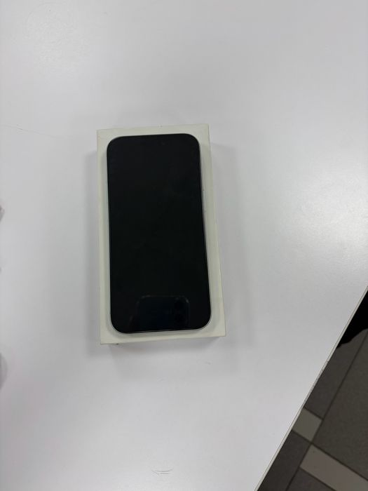 Продаю Iphone 15 256Гб
